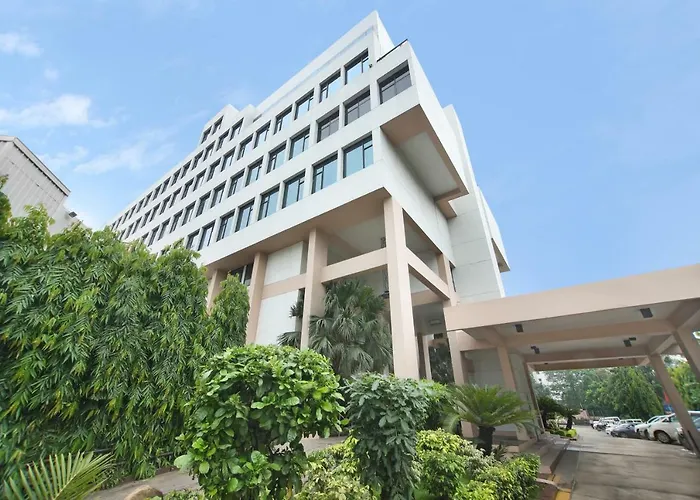 Hotel Maurya Patna